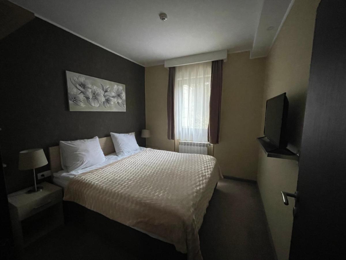 Vila Lucky Kop & Restoran Kopaonik Bagian luar foto